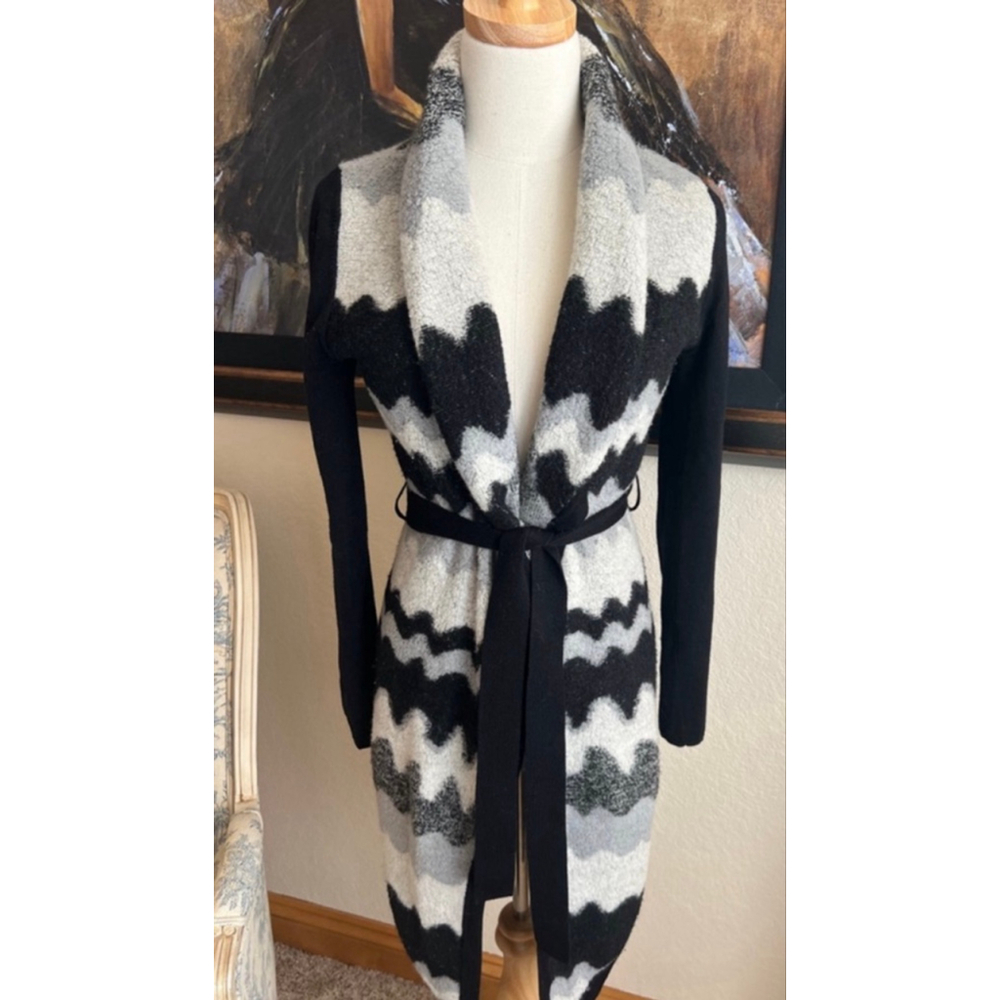Karen Millen NWOT Black & Grey Chevron Cardigan Size 1/S